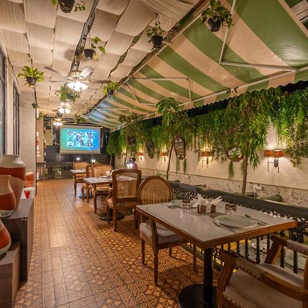 מומביי Arnna Hotel - Goregaon מראה חיצוני תמונה